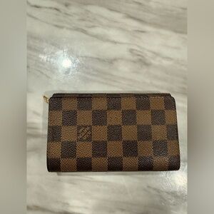 Louis Vuitton damier ebene Wallet